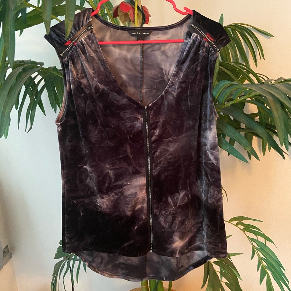 Tie Dyed Velvet Top with Shoulder Detail